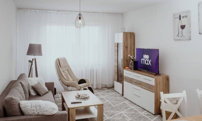 Sosnowiec Apartment | Apartment Kraju City Centre With Massage Chair