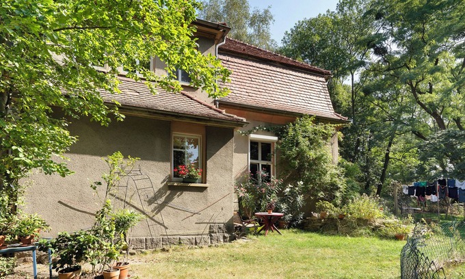 Hochkirch Apartment | Apartment 'Lebensgut Pommritz' with Shared Garden and Wi-Fi