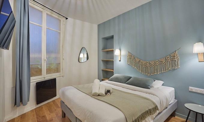 Quartier de la Goutte-d'Or Apartment | Apartment Located in the Center of Paris