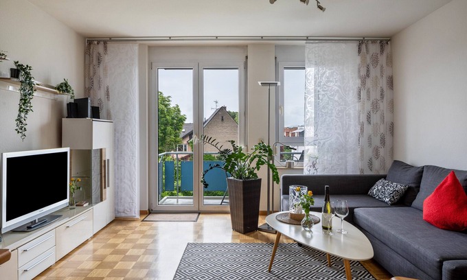 Breisach Apartment | Apartment 'Meienreis' with Balcony and Wi-Fi