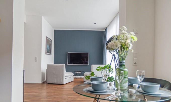 Neu-Ulm House | Apartment mit Zugang zur Dachterrasse für bis zu 4 Personen