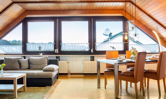 Wiesenthau Apartment | Apartment 'Naturblick' with Mountain View, Shared Garden and Wi-Fi