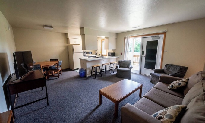 Plymouth Apartment | Apartment near many locations.