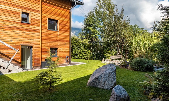 Sautens Apartment | Apartment 'Nicolle' with Mountain View, Private Terrace and Wi-Fi