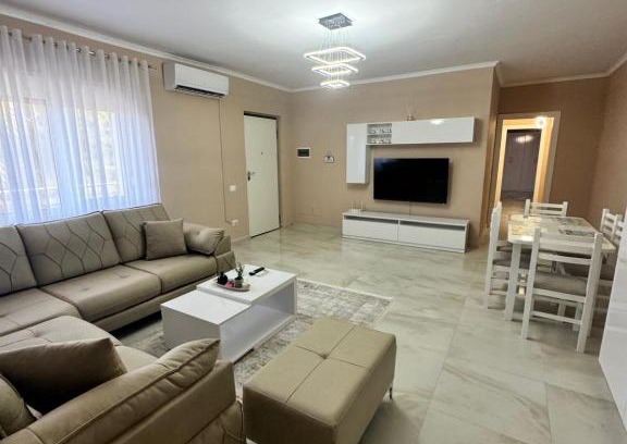 Shkembi i Kavajes Apartment | Apartment Noar