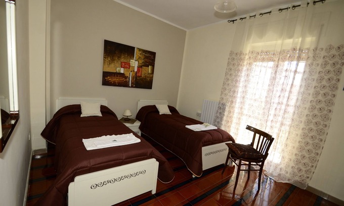 Laurignano Apartment | Apartment on the outskirts of Cosenza
