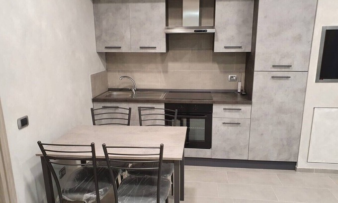 Cornaredo Apartment | Apartment-Private Bathroom