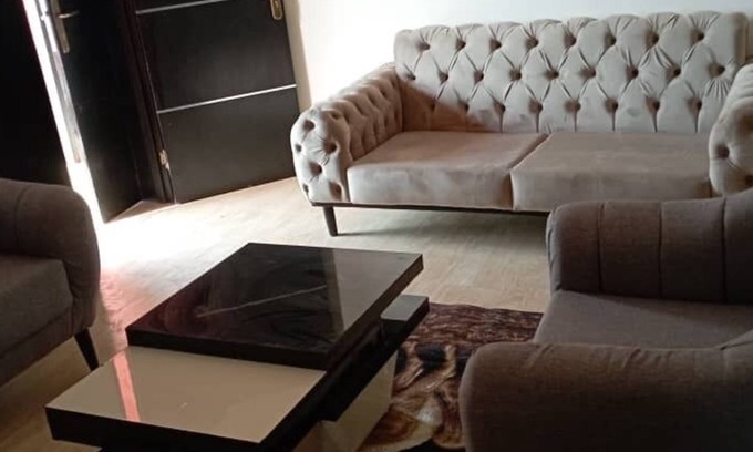 Asaba Apartment | Apartment Sleeps 4 with Free Parking