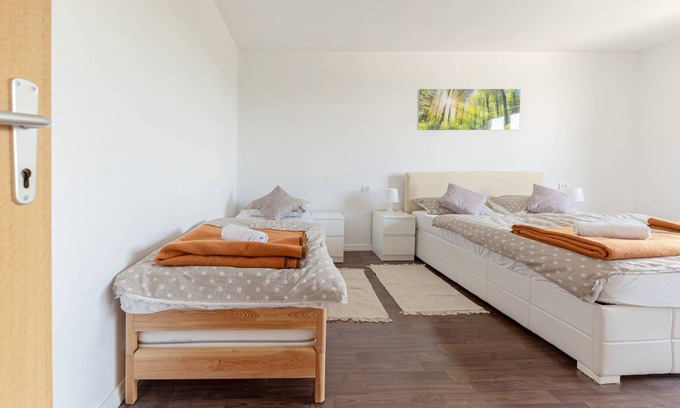 Koper Apartment | Apartment souranded by forest with the sea view-A