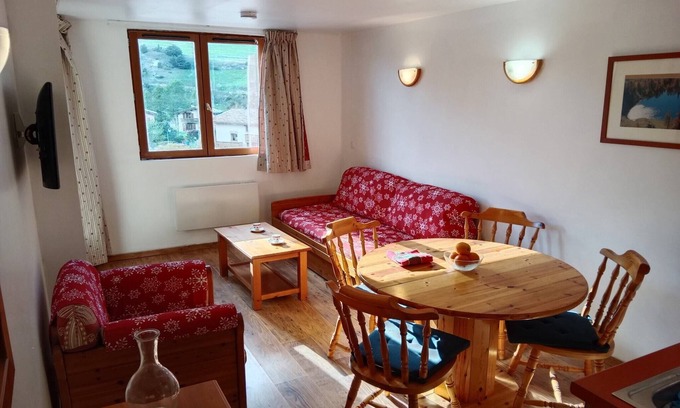 Bramans Apartment | Apartment Termignon near Ski Lift