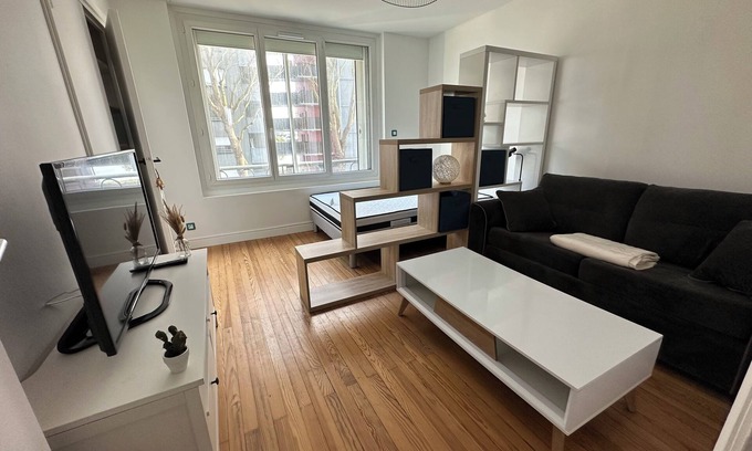 Lanester Apartment | Apartment view Scorff Lanester, 10 min walk to the interceltic festival