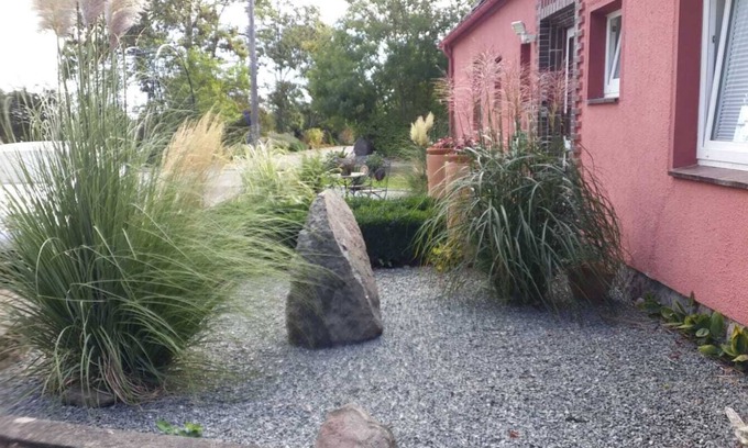 Todendorf Apartment | Apartment -Vogelflug- in the house at the pond pet friendly and cozy