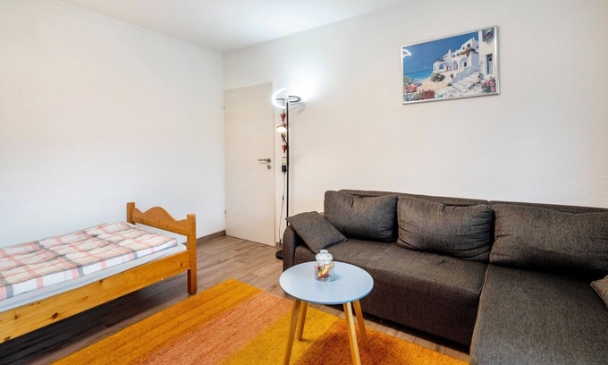 Bebra Apartment | Apartment 'Wasserturmblick' with Mountain View, Private Terrace and Wi-Fi