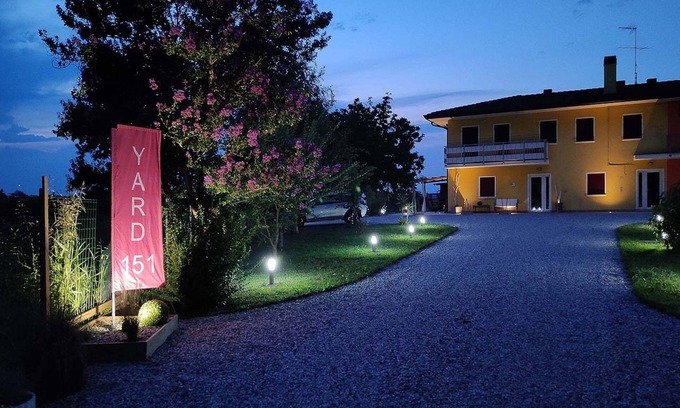 Noventa di Piave Apartment | Apartment with independent entrance