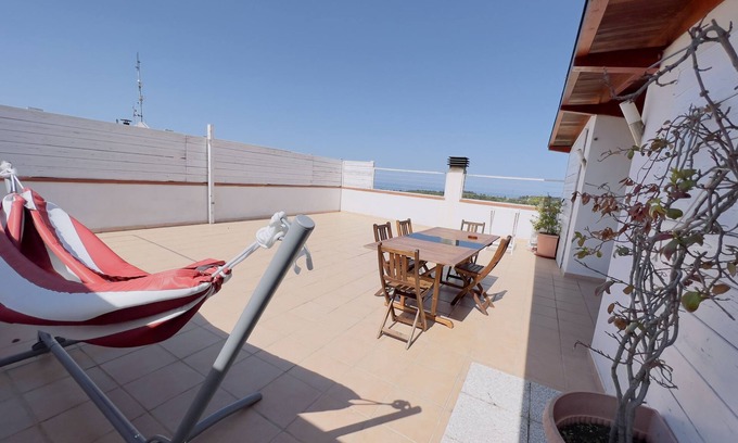 Vico del Gargano Apartment | Apartment with a view of the Gargano