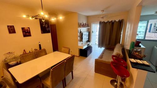 Marambaia Apartment | Apartment with a supermarket in front