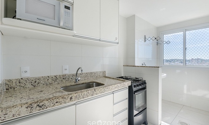Praia do Morro Apartment | Apartment With Balcony 500m From the Beach Emz0504