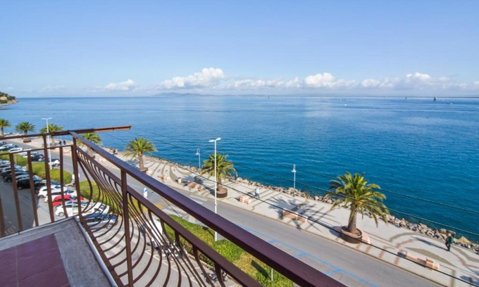 Monte Argentario Apartment | Apartment with balcony in Porto Santo Stefano 89 m² sea view