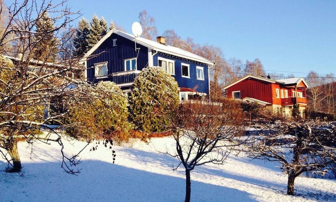 Baerum Apartment | Apartment with own entrance, parking, fast public transport to Oslo city centre