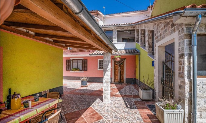 Grzini Apartment | Apartment Zminj 29 with Children Playground