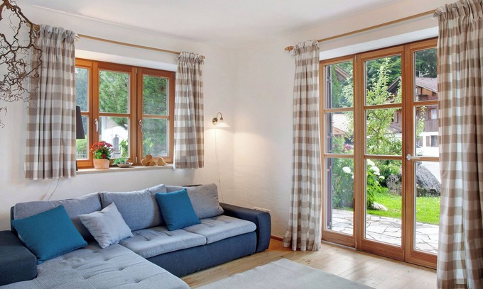 Obergrainau Apartment | Apartment Zugspitzblick with Mountain View, Garden & Wi-Fi