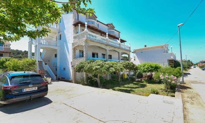 Tkon House | Apartments and rooms by the sea Tkon, Pasman - 336