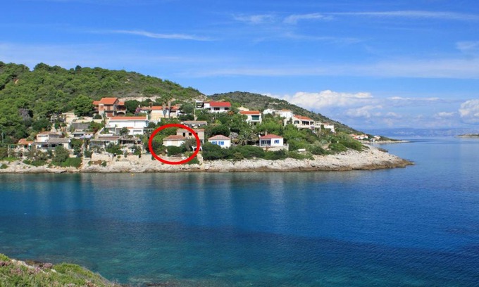 Milna Apartment | Apartments by the sea Milna, Vis - 8913