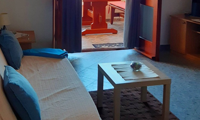 Kozarica Apartment | Apartments Cumbelic - One Bedroom Apartment with Balcony and Sea View A1