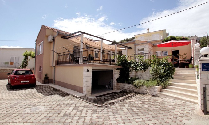 Municipality of Trogir Apartment | Apartments Viki