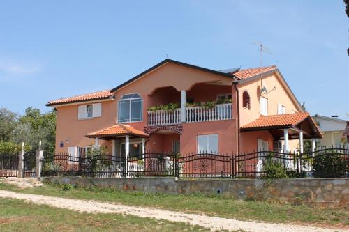 Valica Apartment | Apartments with a parking space Valica, Umag - 7122
