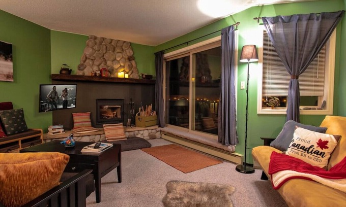 Okanagan-Similkameen Condo | Apex Mountain ~ Beaconsfield Getaway