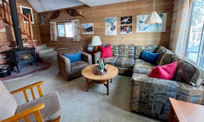 Okanagan-Similkameen Cabin | Apex Mountain ~ Kennedy Kaban ~ All You Need for a Family Getaway