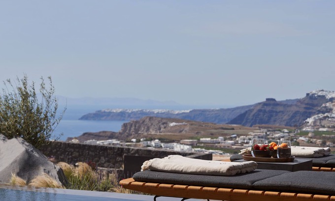 Pyrgos Apartment | Apikia Santorini - Adults Only