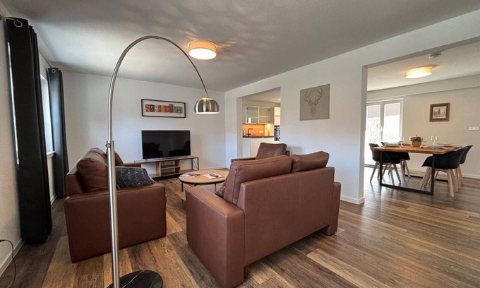 Oberderdingen Apartment | Aposto Apartments Am Marktplatz 13 with Private Terrace and Wi-Fi