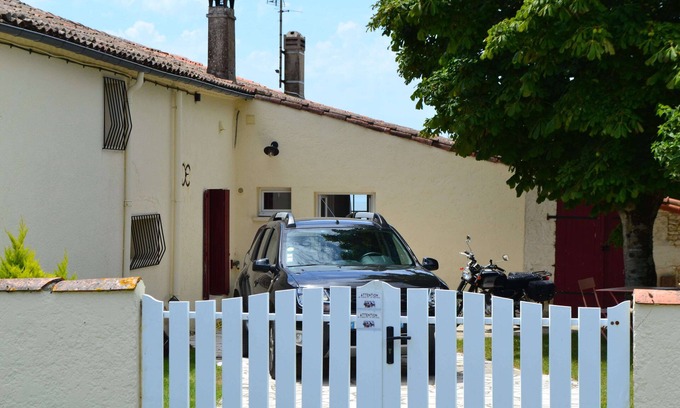 Chenac-Saint-Seurin-d'Uzet Apartment | Appartement Calme et Tranquillité Avec une Belle vue sur la Gironde