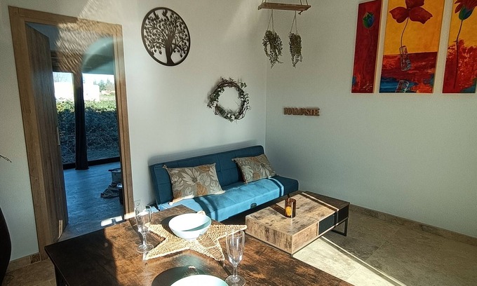 Saint-Saturnin-les-Avignon Apartment | Appartement Cosy Spa Provence Massages et Soins du Corps