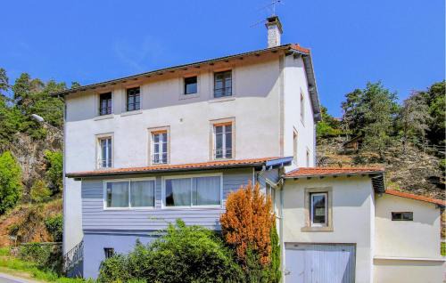 Saint-Germain-Laprade Apartment | Appart Le Relais