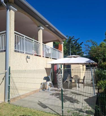 La Possession Apartment | Appart T2 au RDC d'une maison
