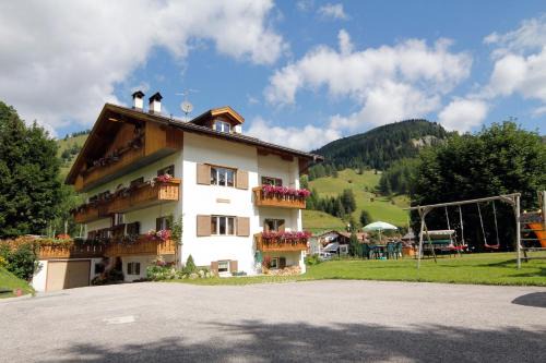 Arabba Apartment | Appartamenti Lezuo Iris