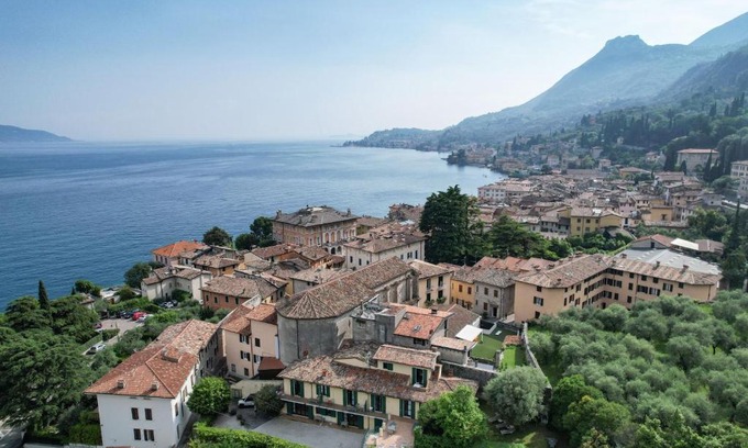 Gargnano Apartment | Appartamenti vista lago a Villa Paolina