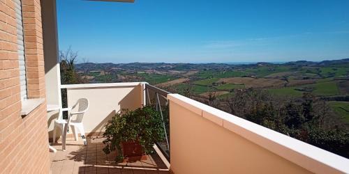 Mombaroccio House | Appartamento Che Vista! Affittacamere