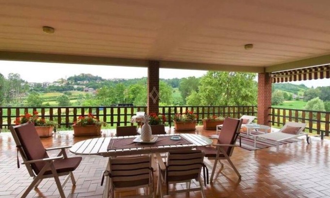 Mombercelli Apartment | Appartamento con vista Thyago