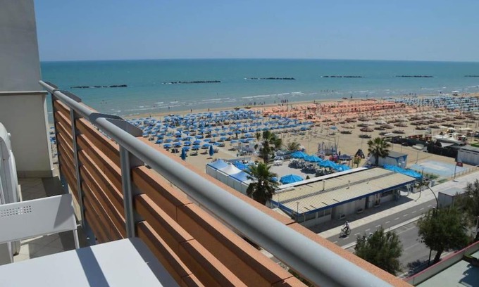 Roseto degli Abruzzi Apartment | APPARTAMENTO SUL MARE