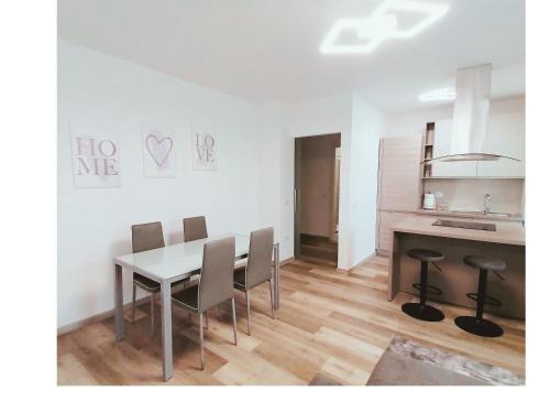 Tolmezzo Apartment | Appartamento Julia Trilocale Open Space - Tolmezzo UD