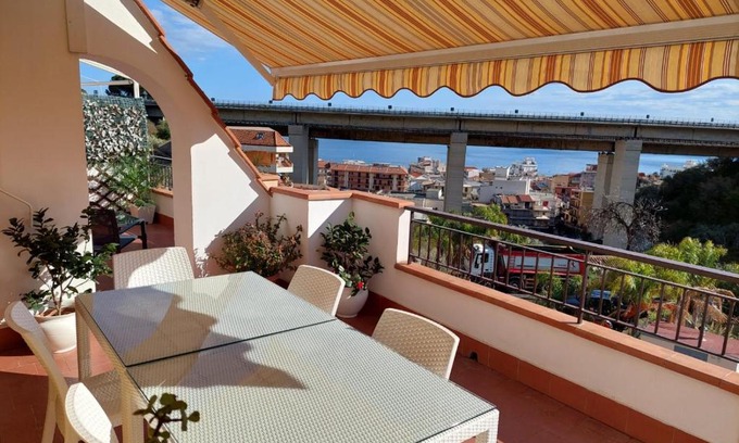 Letojanni Apartment | Appartamento Yoselin