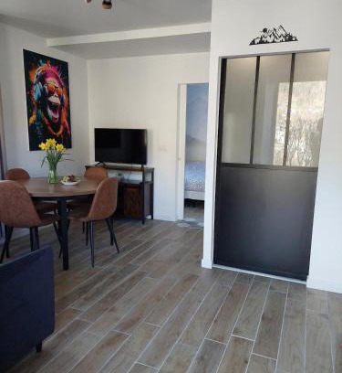 Saint-Gervais-les-Bains Apartment | Appartement adapté PMR 4 personnes Saint Gervais les Bains