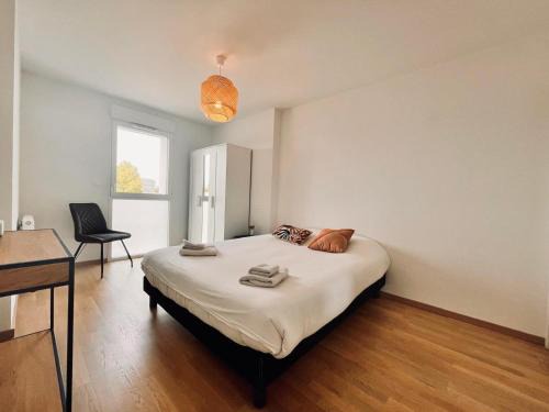 La Rochelle Apartment | Appartement Élégant avec Loggia & Parking Privé