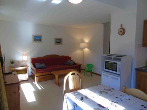 Valfrejus Apartment | Appartement 2 pièces + cabine, 6 pers, à Valfréjus, draps inclus, animaux admis - FR-1-561-15