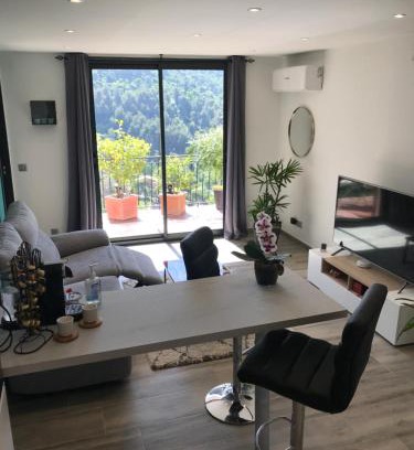 Castellar Apartment | Appartement 2 pièces - Le Berceau