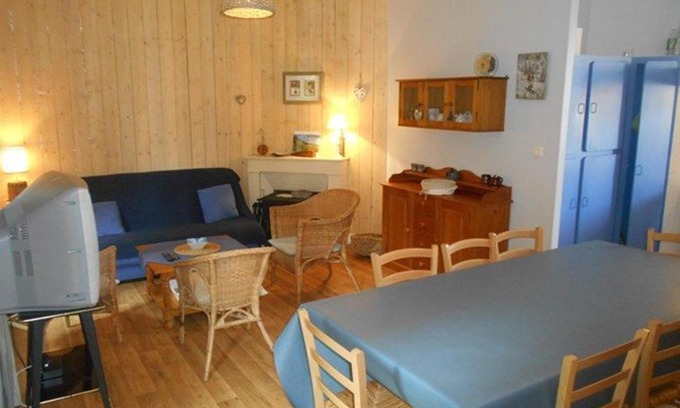 Cauterets Apartment | Appartement 5 pièces, 9 pers, balcon sud, proche centre et télécabine, options confort. - FR-1-401-96